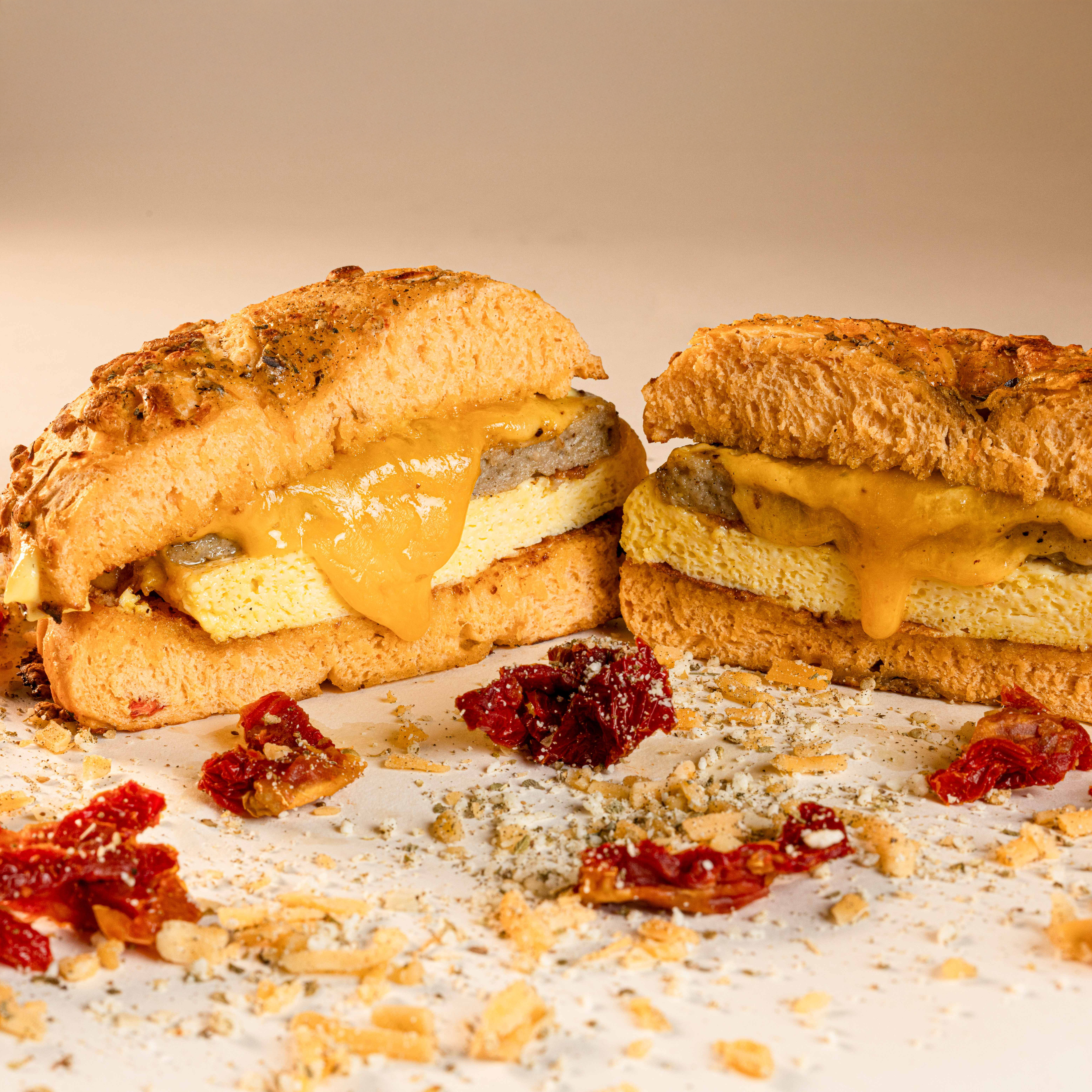 Tom Bfast_Sq